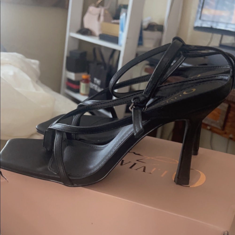 Heels size 8